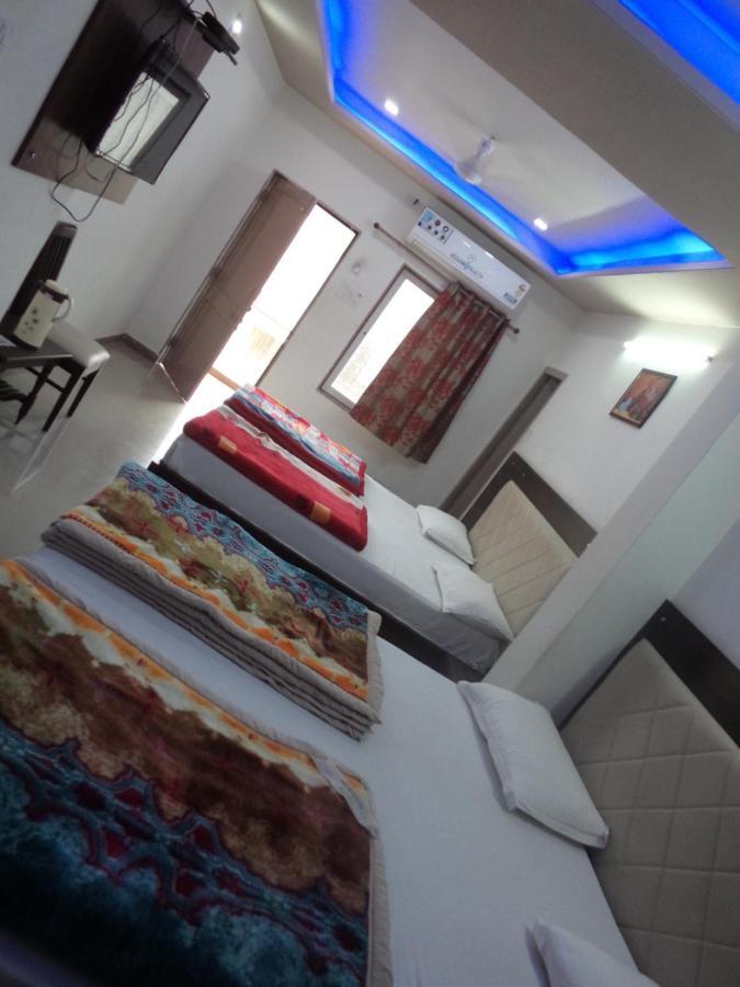 Hotel Dimple Mount Abu Exterior photo
