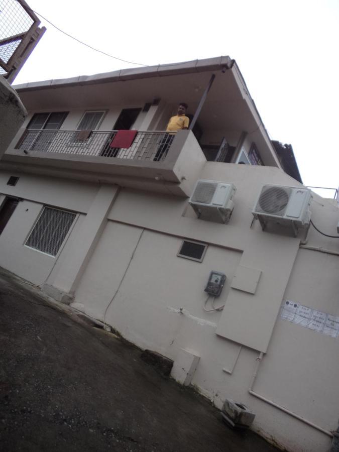 Hotel Dimple Mount Abu Exterior photo